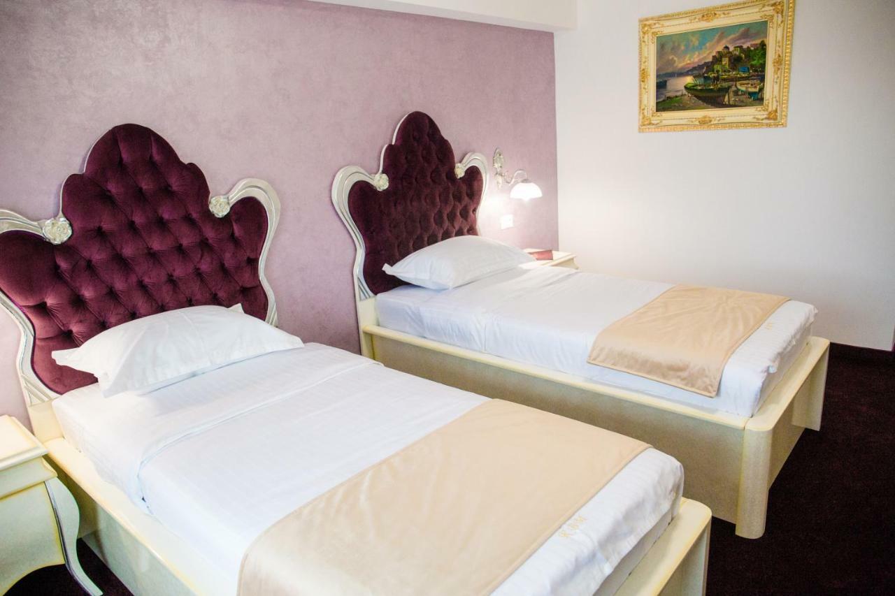 Royal Boutique Mangalia Breeze Hotel Bagian luar foto